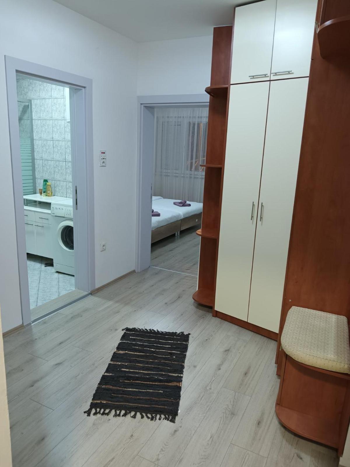 Premium Square Apartment Skopje Buitenkant foto