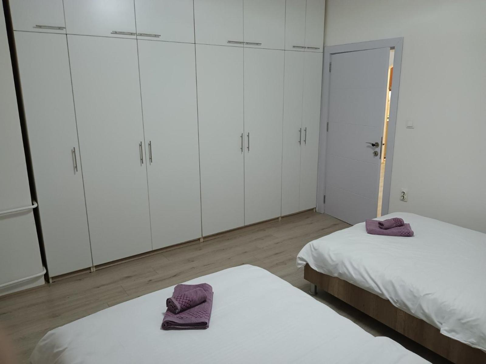 Premium Square Apartment Skopje Buitenkant foto