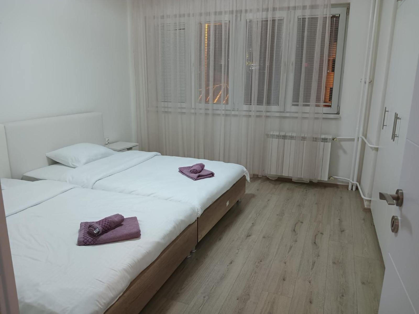 Premium Square Apartment Skopje Buitenkant foto