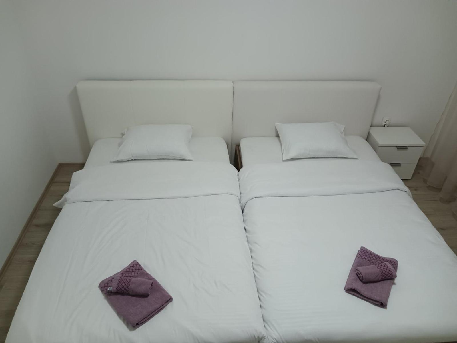 Premium Square Apartment Skopje Buitenkant foto